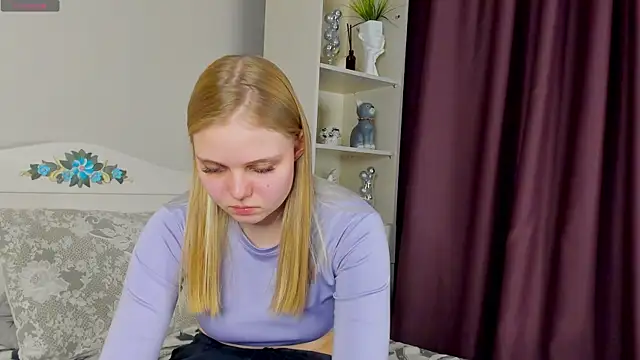 Snapshot of WillaDrye chatting on March 2025 11:14:02 AM WillaDrye online show from March 2025 11:14:02 AM