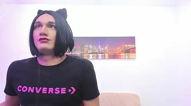 Snapshot of GigiHilss chatting on February 2025 04:43:02 PM GigiHilss online show from February 2025 04:43:02 PM