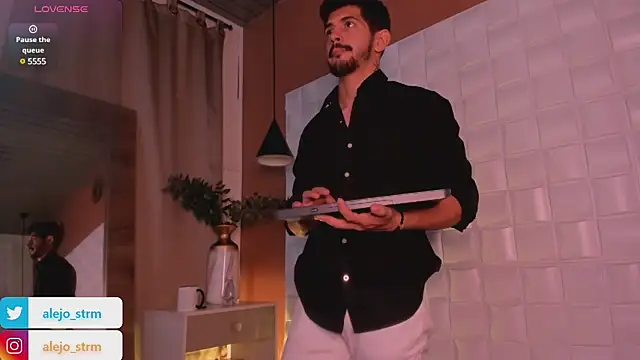 AlejandroStormm online show from March 2025 02:28:02 AM