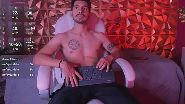 AlejandroStormm online show from March 2025 03:13:01 AM