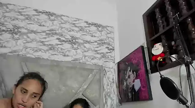 Snapshot of ElizaAndQuisha chatting on March 2025 06:54:01 PM ElizaAndQuisha online show from March 2025 06:54:01 PM