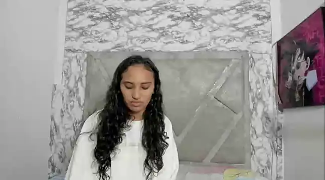 Snapshot of ElizaAndQuisha chatting on March 2025 12:52:01 PM ElizaAndQuisha online show from March 2025 12:52:01 PM