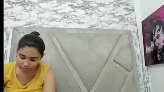 Snapshot of ElizaAndQuisha chatting on October 2025 01:12:02 PM ElizaAndQuisha online show from October 2025 01:12:02 PM