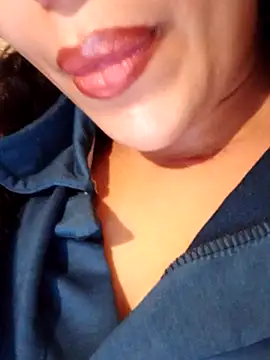 Sexlove1xo online show from March 2026 04:19:02 PM