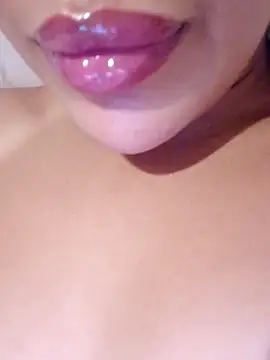 Snapshot of Sexlove1xo chatting on September 2025 08:06:01 AM Sexlove1xo online show from September 2025 08:06:01 AM