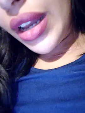 Sexlove1xo online show from December 2025 05:39:02 PM