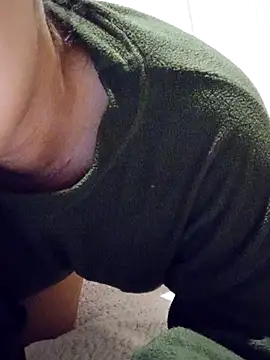 Sexlove1xo online show from November 2025 05:18:01 AM