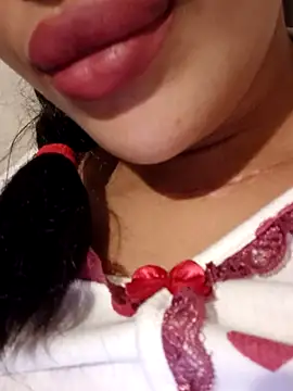 Sexlove1xo online show from November 2025 01:49:01 PM