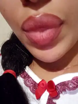 Sexlove1xo online show from November 2025 01:55:02 AM