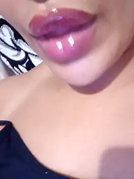 Snapshot of Sexlove1xo chatting on October 2025 02:41:01 PM Sexlove1xo online show from October 2025 02:41:01 PM