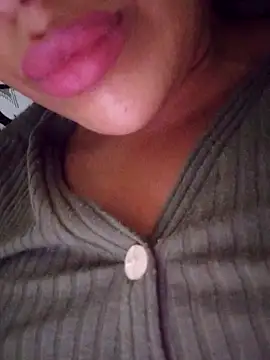 Snapshot of Sexlove1xo chatting on October 2025 05:25:02 PM Sexlove1xo online show from October 2025 05:25:02 PM