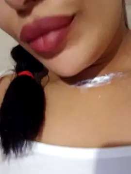 Sexlove1xo online show from November 2025 02:21:02 PM