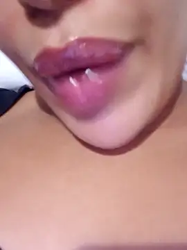 Snapshot of Sexlove1xo chatting on September 2025 05:09:02 PM Sexlove1xo online show from September 2025 05:09:02 PM