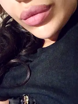 Sexlove1xo online show from April 2026 04:30:02 PM