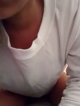 Snapshot of Sexlove1xo chatting on March 2025 07:59:02 PM Sexlove1xo online show from March 2025 07:59:02 PM