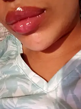 Snapshot of Sexlove1xo chatting on October 2025 03:31:02 PM Sexlove1xo online show from October 2025 03:31:02 PM