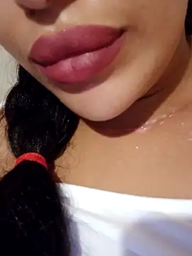 Sexlove1xo online show from November 2025 02:15:02 AM