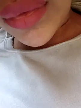 Snapshot of Sexlove1xo chatting on March 2025 04:30:02 PM Sexlove1xo online show from March 2025 04:30:02 PM