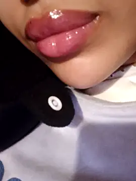 Snapshot of Sexlove1xo chatting on October 2025 12:36:01 PM Sexlove1xo online show from October 2025 12:36:01 PM