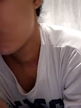 Sexlove1xo online show from February 2026 07:30:01 AM