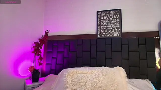 Lexi Howard  online show from December 2025 02:17:02 AM