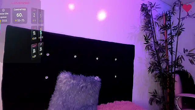 Anniie  Evans online show from September 2025 01:33:01 PM