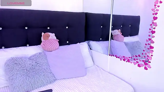 Anniie  Evans online show from March 2026 06:34:01 PM