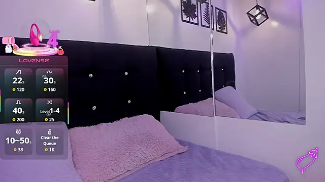 Anniie  Evans online show from October 2025 04:23:02 AM