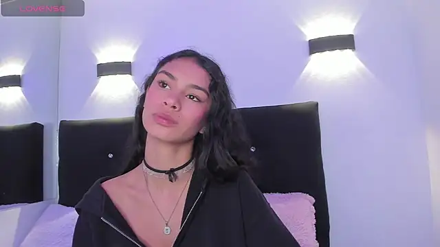 Anniie  Evans online show from September 2025 04:25:02 PM
