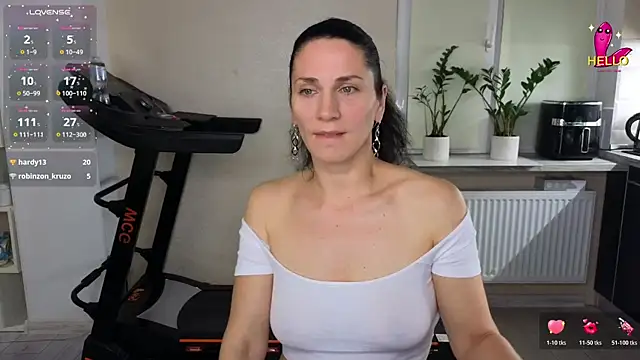 Snapshot of mylady_xenia chatting on May 2026 06:57:01 PM mylady xenia online show from May 2026 06:57:01 PM