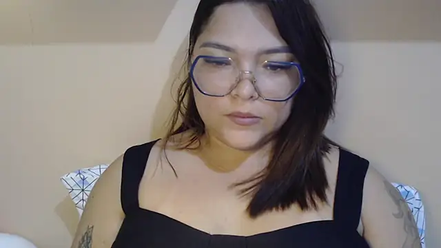 GoddessChaar online show from December 2025 10:15:01 PM