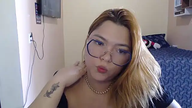 GoddessChaar online show from February 2026 12:49:01 PM