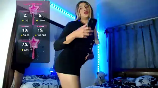 Snapshot of Sharon_Emperatriz chatting on March 2025 10:27:02 PM Sharon Emperatriz online show from March 2025 10:27:02 PM