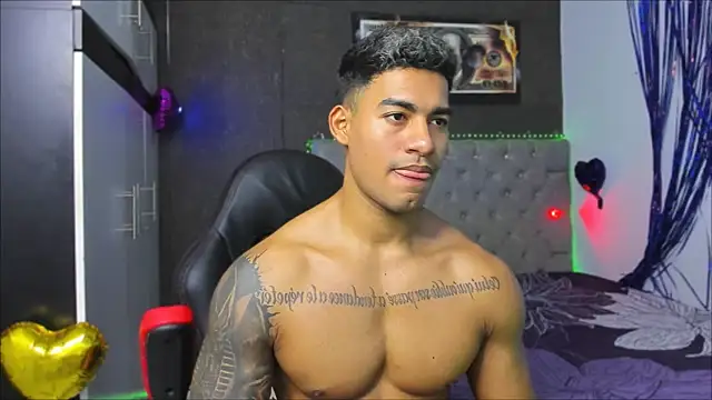 Snapshot of luigi_hot_ chatting on June 2026 02:28:01 PM luigi hot online show from June 2026 02:28:01 PM