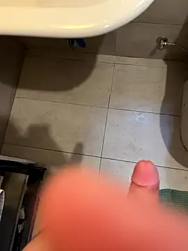 Snapshot of mikekmi21 chatting on October 2025 11:11:01 AM mikekmi21 online show from October 2025 11:11:01 AM