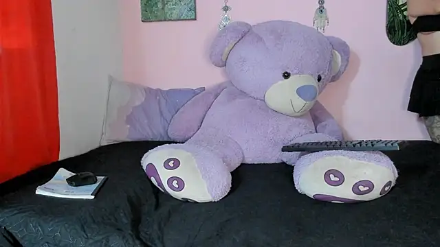 Maddy Jhonsson online show from March 2026 01:53:02 AM