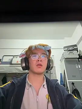 Anson0722 online show from October 2025 03:24:01 PM