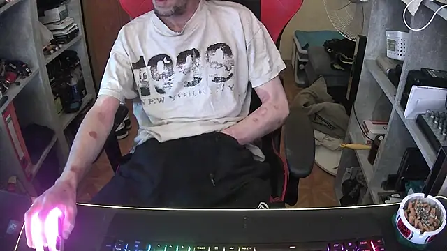DerGeileLoveboy online show from June 2026 07:42:01 AM