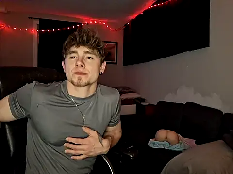 Snapshot of JCstrings chatting on March 2025 07:59:01 AM JCstrings online show from March 2025 07:59:01 AM