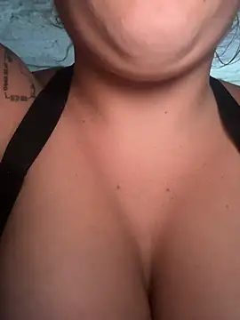 Anaroussew02 online show from July 2026 11:27:02 PM