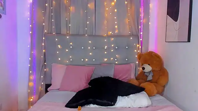 Anaroussew02 online show from March 2025 02:08:01 AM