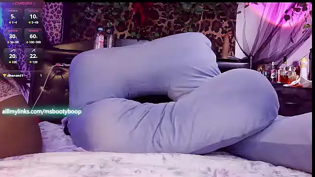 MsBootyBoop online show from May 2026 04:47:02 PM
