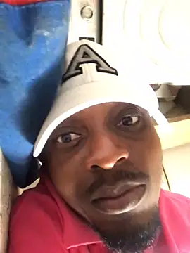 Snapshot of justyou2025 chatting on March 2025 09:12:01 AM justyou2025 online show from March 2025 09:12:01 AM