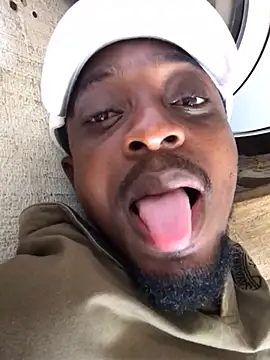 Snapshot of justyou2025 chatting on February 2025 09:07:02 AM justyou2025 online show from February 2025 09:07:02 AM