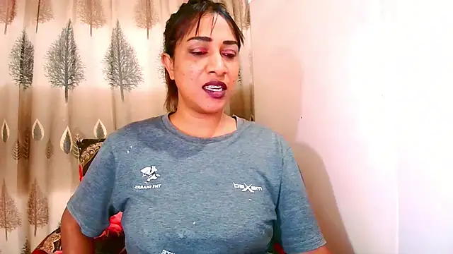 Snapshot of Indian_Erotic69 chatting on June 2026 05:45:02 AM Indian Erotic69 online show from June 2026 05:45:02 AM