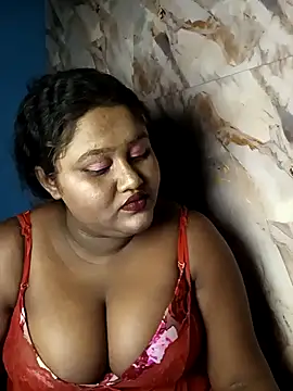 horny diana online show from February 2026 06:05:01 PM