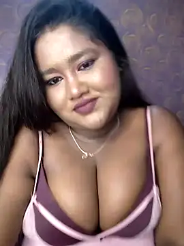 Snapshot of horny_diana chatting on June 2026 05:33:01 PM horny diana online show from June 2026 05:33:01 PM