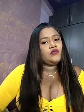 Snapshot of horny_diana chatting on June 2026 05:23:02 PM horny diana online show from June 2026 05:23:02 PM