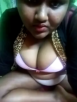 Snapshot of horny_diana chatting on March 2025 06:17:02 PM horny diana online show from March 2025 06:17:02 PM