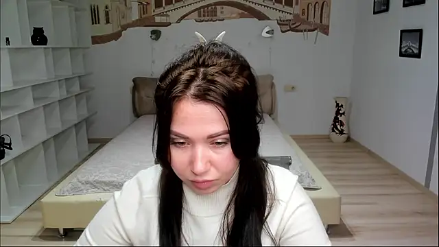 Snapshot of LizaTomson chatting on November 2025 08:51:01 AM LizaTomson online show from November 2025 08:51:01 AM